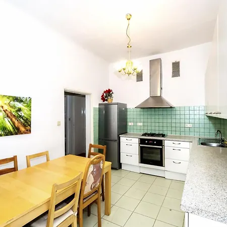 Family Room - 7 Minutes To Schoenbrunn Palace